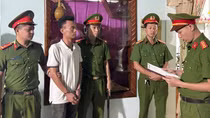 Bố bị phạt tù vì sai phạm trong quản lý đất đai, con trai “nổ” lừa đảo làm sổ đỏ