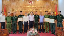 Khen thưởng 2 đơn vị liên tiếp phá các vụ án nóng trên tuyến biên giới