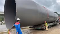 Chở hàng siêu khủng vào đường cấm, chủ xe nhận phạt hơn 140 triệu