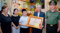 Truy tặng Huân chương Bảo vệ Tổ quốc đối với Phó trưởng Công an phường hy sinh