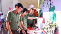 Lịch Công an Nhân dân năm 2025 rộn ràng “vào mùa”