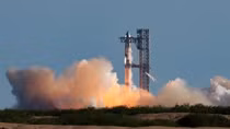 Ông Trump tham dự buổi phóng thử mới nhất tên lửa Starship