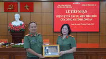 Tiếp nhận nhiều hiện vật của liệt sĩ Công an tỉnh Long An