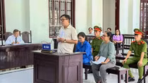 Cựu Trưởng phòng Công ty lương thực Vĩnh Long lãnh án 9 năm tù