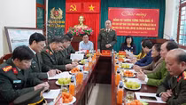 Thứ trưởng Trần Quốc Tỏ kiểm tra công tác tại Công an xã ở Điện Biên