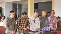 Lĩnh án tù vì cướp 8kg mực khô trên biển