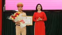 Tặng bằng khen chiến sĩ CSGT nhiều lần hiến tiểu cầu cứu người