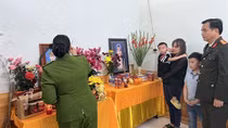 Thăng cấp bậc hàm cho Phó trưởng Công an xã hy sinh khi đang làm nhiệm vụ