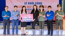“Hạnh phúc cho em” trên đỉnh núi mờ sương