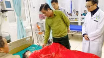 Sạt lở đất đá vùi lấp 4 ngôi nhà ở Lào Cai, 17 người thương vong và mất tích