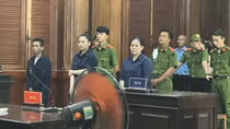 Mua bán “hàng trắng”, cặp vợ chồng trẻ cùng lĩnh án 20 năm tù