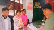 Bán tài khoản ngân hàng, 3 người cùng gia đình bị phạt gần 130 triệu đồng