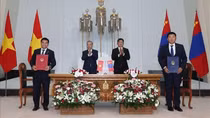 Hai nhà lãnh đạo Việt Nam và Mông Cổ chứng kiến Lễ ký các văn kiện hợp tác