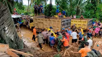 Lũ lụt, lở đất nghiêm trọng tại Indonesia khiến 19 người chết