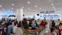 TP Hồ Chí Minh: Thưởng tết khối y tế cao nhất 100 triệu đồng, thấp vài trăm ngàn