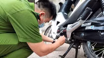Tìm chủ sở hữu xe máy liên quan đến vụ án về ma túy