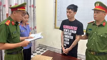 Lên mạng nhận đặt cọc vé xe khách giường nằm, chiếm đoạt tiền của hàng trăm người