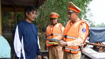 Nỗ lực giữ bình yên trên dòng kênh trăm năm