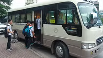 Nhiều xe hợp đồng vi phạm đưa đón học sinh