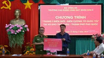 Cao đẳng CSND II với nhiều hoạt động đượm tình quân dân tại xã đảo Thổ Châu
