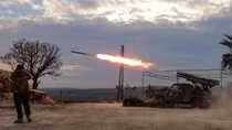 Phiến quân Syria tốc thắng tiến về Homs sau khi giành quyền kiểm soát Hama
