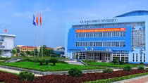Vì sao 136 giảng viên, nhân viên Trường Đại học Quảng Bình bị nợ lương gần một năm qua?