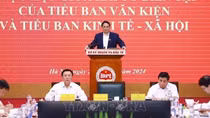 Thủ tướng dự buổi làm việc giữa hai Tổ Biên tập của Tiểu ban Văn kiện và Tiểu ban KT-XH