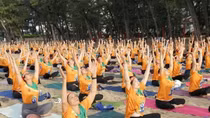 Hơn 600 người đồng diễn nhân Ngày quốc tế Yoga lần thứ 10