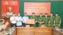 Công an TP Từ Sơn được khen thưởng vì triệt phá điểm ma tuý phức tạp trong khu dân cư