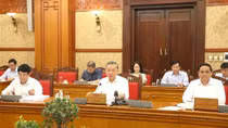 Bộ Chính trị cho ý kiến về dự thảo báo cáo thực hiện Chiến lược phát triển kinh tế-xã hội