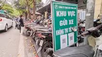 Trông giữ xe không dùng tiền mặt góp phần xóa bỏ tệ “chặt chém”