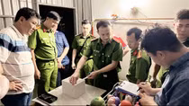 Bắt 2 anh em ruột bị truy nã đặc biệt nguy hiểm, thu nhiều súng cùng hung khí
