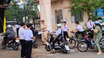Bình Phước ra quân xử lý học sinh vi phạm pháp luật về giao thông