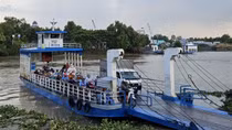 Bến phà được đấu giá quyền khai thác cho nguồn thu cao, không đấu giá có mức thu thấp