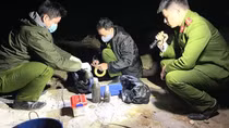 Bắt quả tang Công ty Cổ phần Hồ Toản ở Tuyên Quang xả thải trực tiếp ra sông Chảy