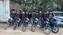 Gây náo loạn trên đường đi đón bạn ra tù, 12 thanh niên bị tạm giữ