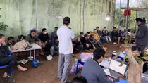 Triệt phá điểm đá gà hàng chục người tham gia