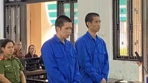 Lãnh án vì tổ chức cho 2 người Trung Quốc ở lại Việt Nam trái phép