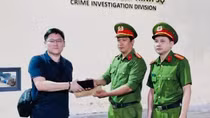 Du khách Singapore cảm ơn Công an Việt Nam