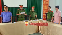 Thanh tra viên nhận hối lộ để tác động Kiểm ngư giúp đỡ cào lụa trái phép