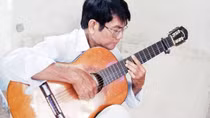 Danh cầm Trần Văn Phú: Điệu flamenco buồn