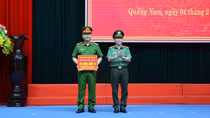Thưởng đột xuất đơn vị phá chuyên án ma túy, bắt giữ 2 đối tượng