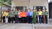 Hân hoan đón Tết độc lập trong những ngôi nhà thắm đượm nghĩa tình