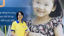 Mẹ "thiên thần" Hải An: "Từ đôi mắt của con, tôi muốn nhân lên nguồn sáng diệu kỳ"