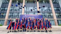 8 học sinh Vinschool đạt điểm Top 1 thế giới các môn thi Cambridge quốc tế