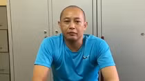 Uống rượu say, chạy xe máy vào Công an huyện gây rối