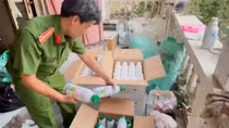 Triệt phá đường dây sản xuất, buôn bán thuốc bảo vệ thực vật giả ở An Giang
