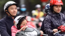 Miền Bắc chuyển rét, cẩn trọng với mưa lớn tại miền Trung