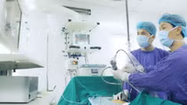 Triển khai mạnh mẽ việc ứng dụng kỹ thuật tiên tiến, hiện đại trong khám và điều trị người bệnh