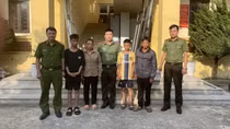Từ thông tin trên cơ sở dữ liệu quốc gia về dân cư, tìm được gia đình cho 2 cháu người Mông “đi lạc”